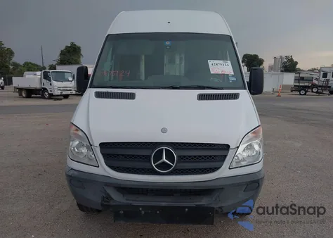 2012 Mercedes-Benz Sprinter 2500 High Roof z USA, uszkodzony, nr VIN WD3PE8CB5C5669412